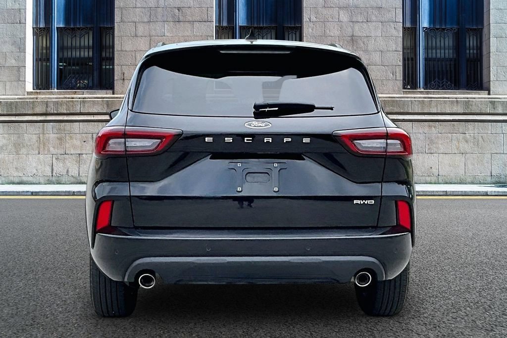 Certified 2024 Ford Escape ST-Line w/ Tech Pack #1 AWD/4WD image 4