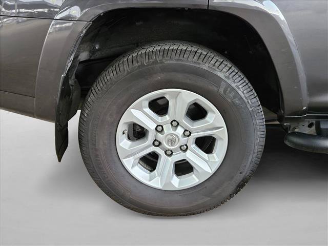 Used 2020 Toyota 4Runner SR5 RWD image 19