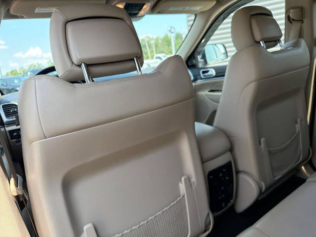 Used 2021 Jeep Grand Cherokee Limited w/ Premium Lighting Group AWD/4WD image 19