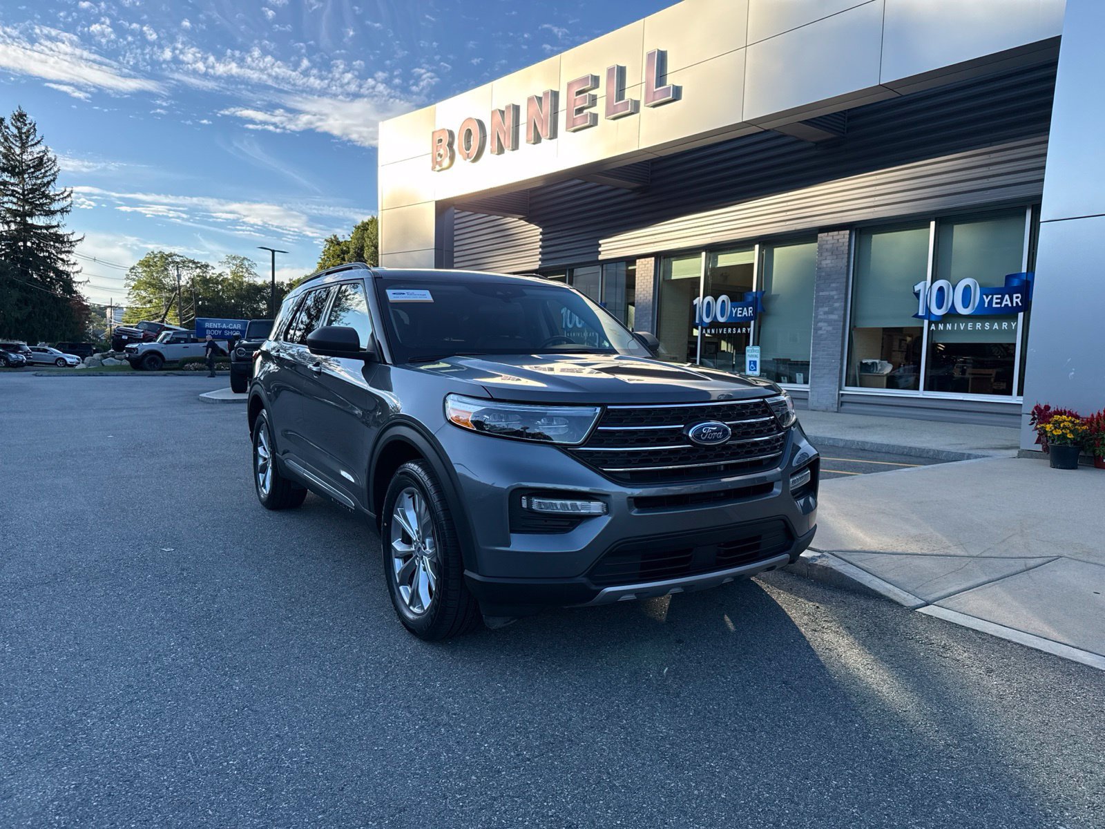 Certified 2024 Ford Explorer XLT w/ Equipment Group 202A AWD/4WD image 6