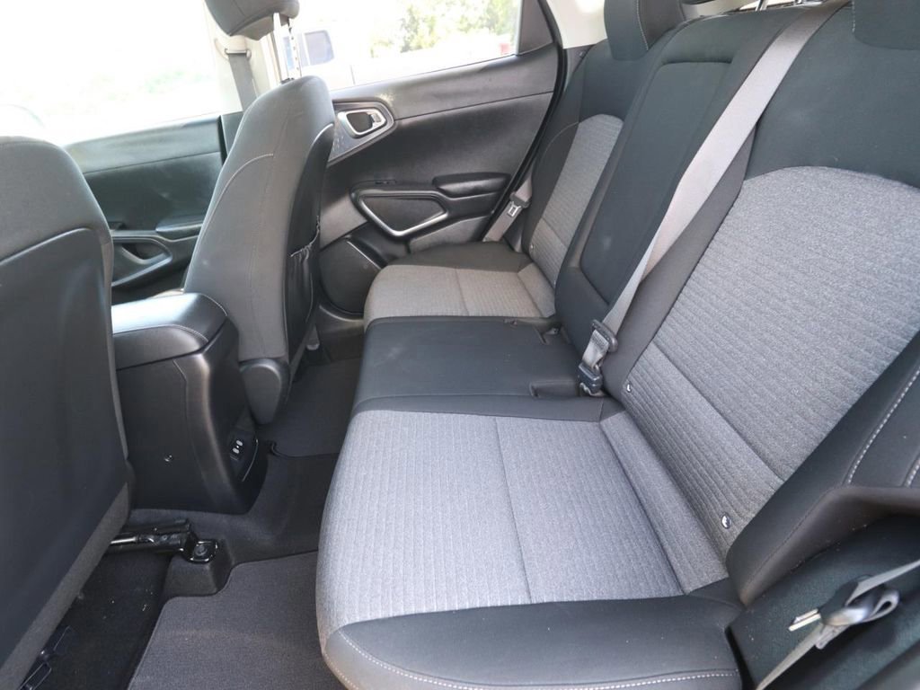 Used 2023 Kia Soul EX FWD image 12