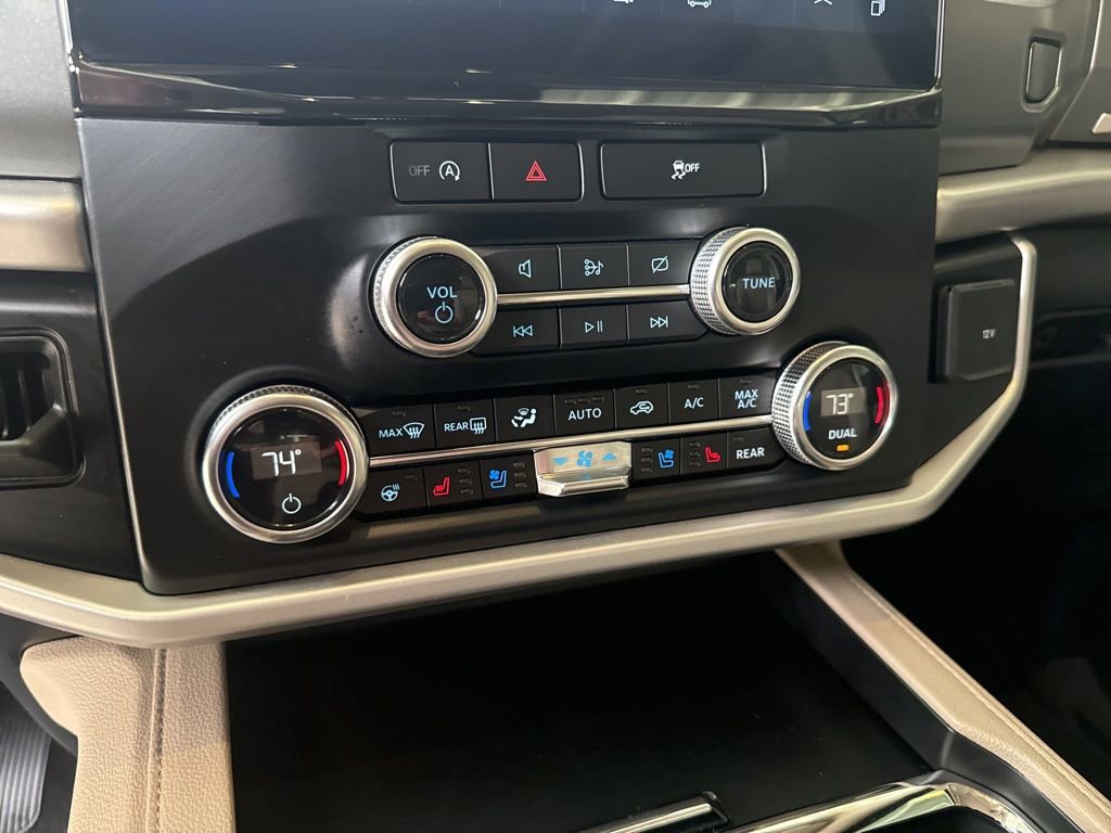 Certified 2024 Ford Expedition Max XLT image 12