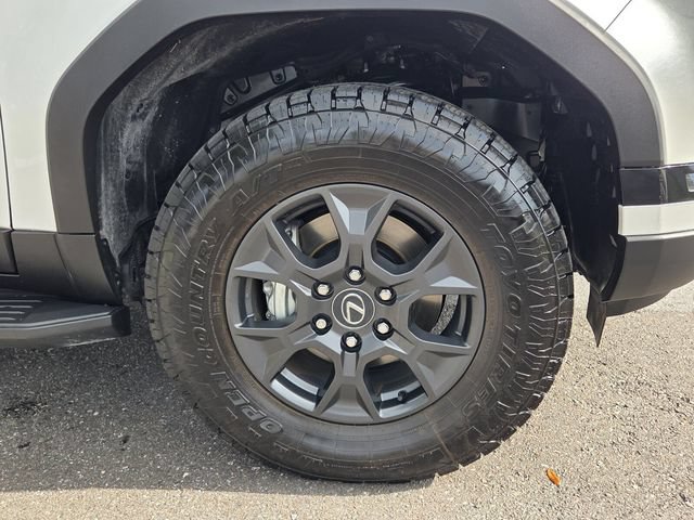 Used 2024 Lexus GX 550 AWD/4WD image 11