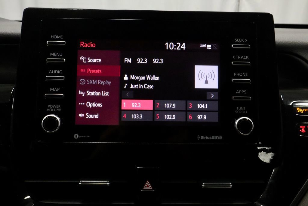 Used 2024 Toyota Camry SE FWD image 10