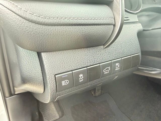 Used 2024 Toyota Camry SE w/ Convenience Package image 22