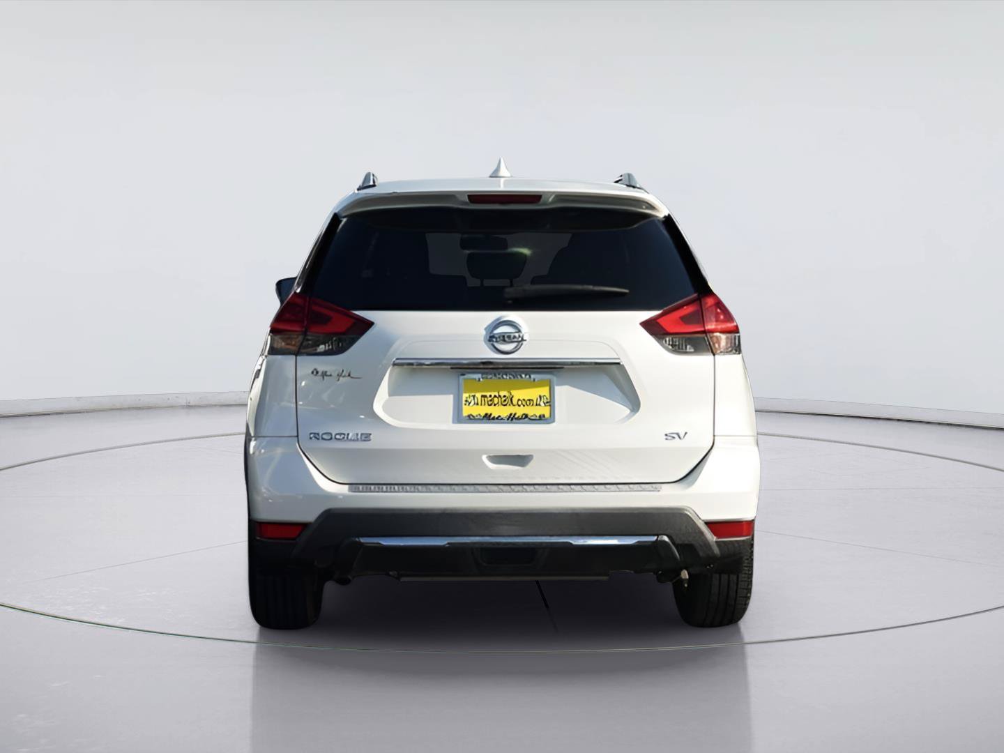 Used 2018 Nissan Rogue SV w/ Premium Package FWD image 7