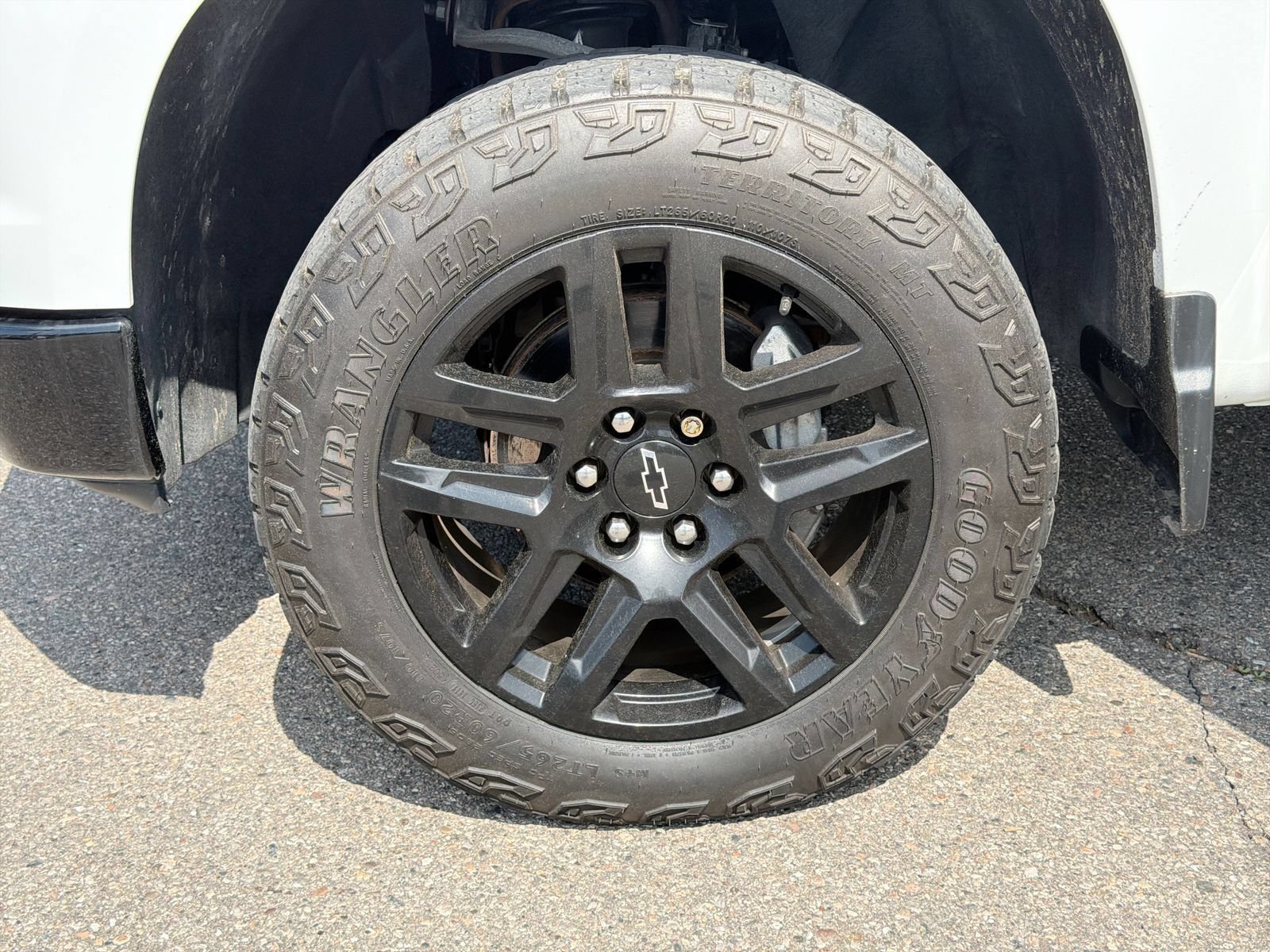 Used 2022 Chevrolet Silverado 1500 Custom Trail Boss AWD/4WD image 19