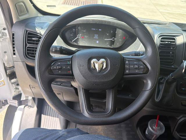 Used 2025 RAM ProMaster 2500 w/ Convenience Group FWD image 18