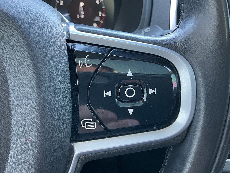 Used 2021 Volvo XC90 T5 Momentum w/ Advanced Package image 20
