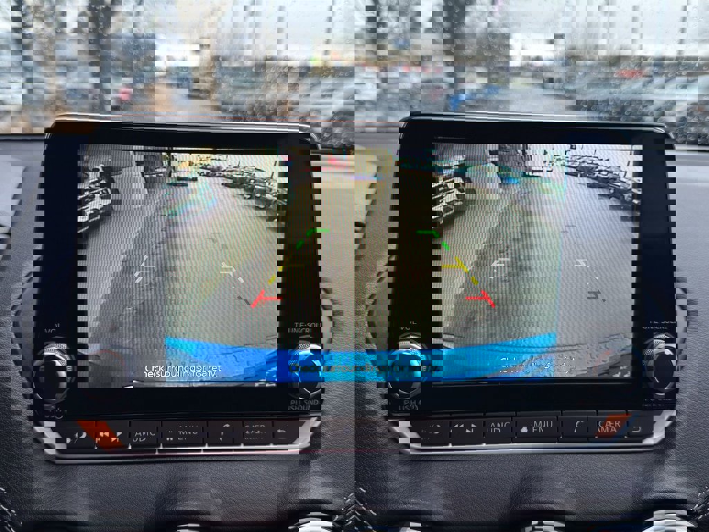 Used 2024 Nissan Sentra SV image 24