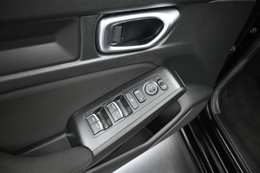 Used 2025 Honda Civic Sport image 14