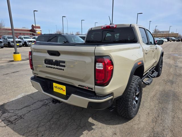 Used 2024 GMC Canyon AT4X AWD/4WD image 9