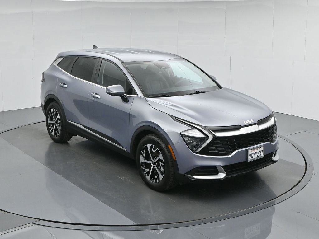 Used 2023 Kia Sportage EX image 4