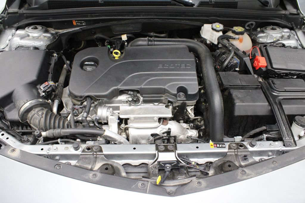 Used 2024 Chevrolet Malibu LT FWD image 16