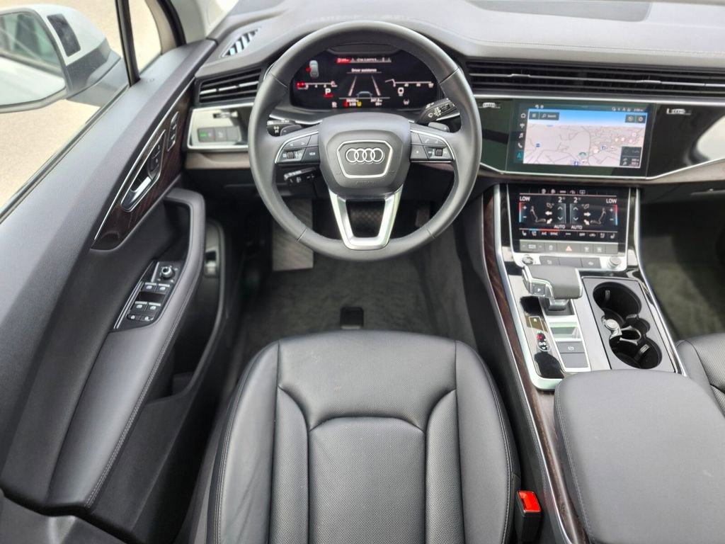Used 2023 Audi Q7 3.0T Premium Plus AWD/4WD image 13