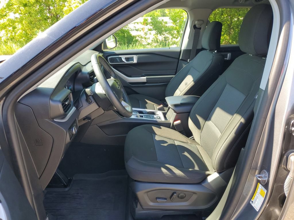 Certified 2024 Ford Explorer XLT AWD/4WD image 12