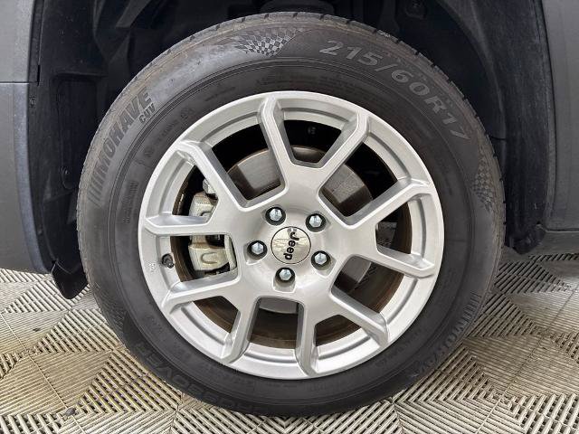 Used 2022 Jeep Renegade Latitude w/ Convenience Group AWD/4WD image 12