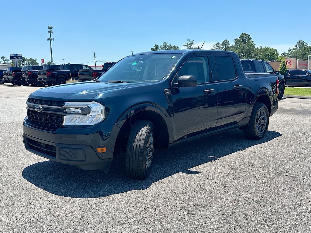 Certified 2022 Ford Maverick XLT FWD image 2