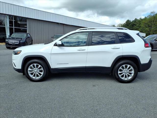 Used 2020 Jeep Cherokee Latitude w/ Cold Weather Group AWD/4WD image 2