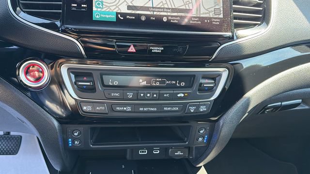 Used 2025 Honda Ridgeline Black Edition image 23