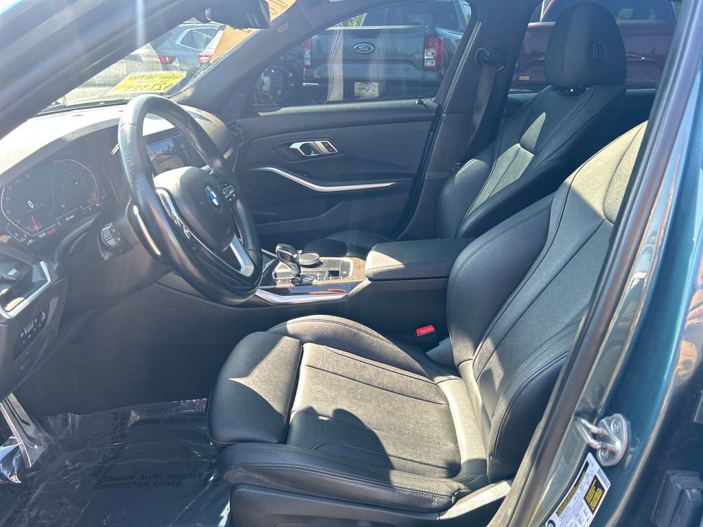 Used 2021 BMW 330i Sedan w/ Convenience Package RWD image 6