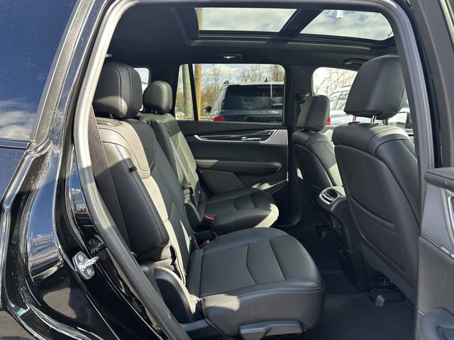 Used 2025 Cadillac XT6 Sport w/ Technology Package image 37