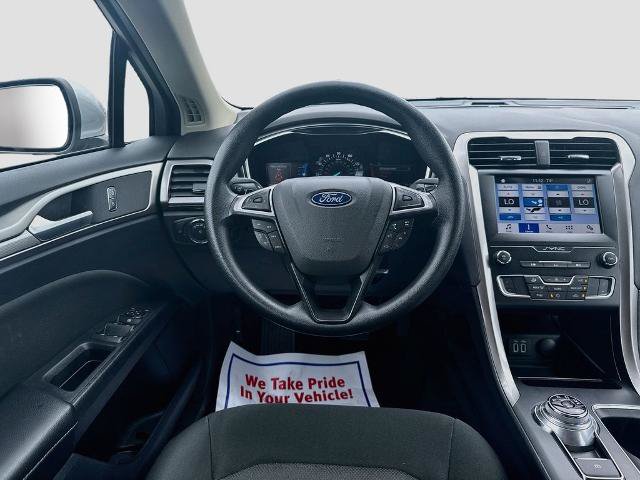 Certified 2019 Ford Fusion SE FWD image 18