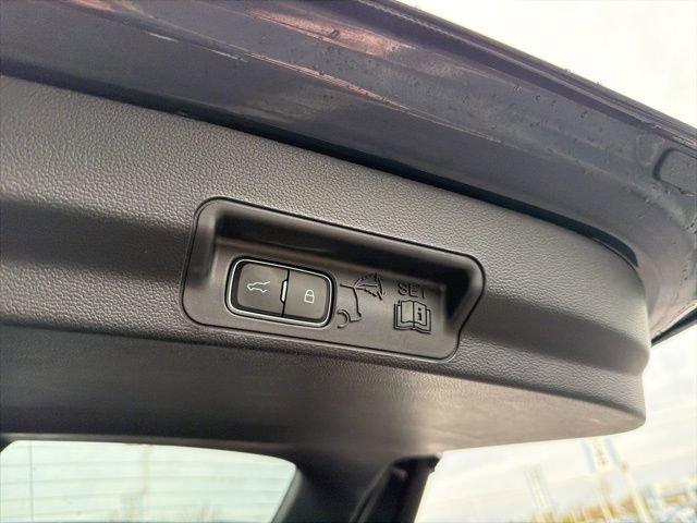 Certified 2023 Ford Explorer XLT w/ Equipment Group 202A image 13