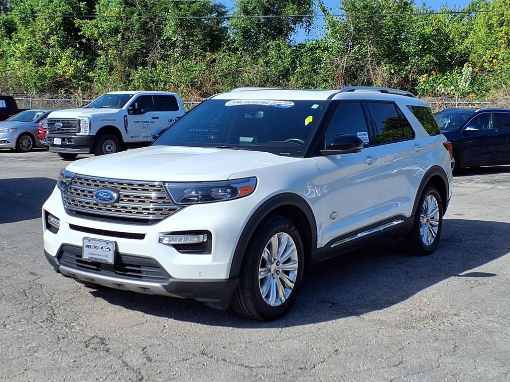Certified 2023 Ford Explorer King Ranch w/ Technology Package AWD/4WD image 7