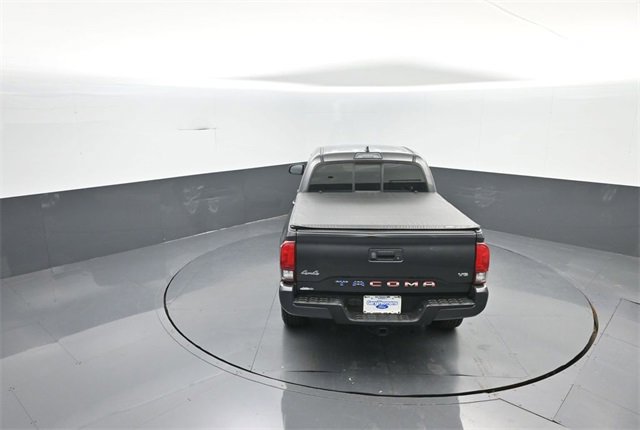 Used 2018 Toyota Tacoma SR image 29