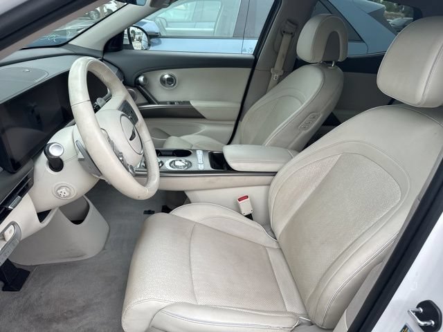 Used 2023 Genesis GV60 Advanced AWD/4WD image 6
