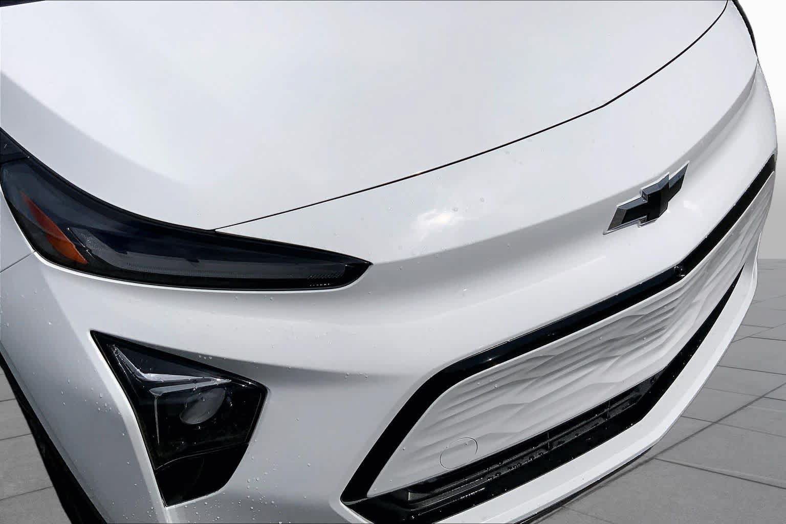 Used 2023 Chevrolet Bolt EUV Premier FWD image 28
