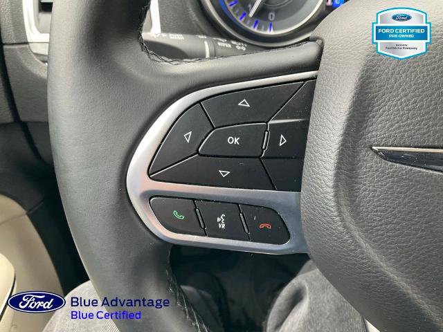Used 2017 Chrysler 300 Limited AWD/4WD image 5