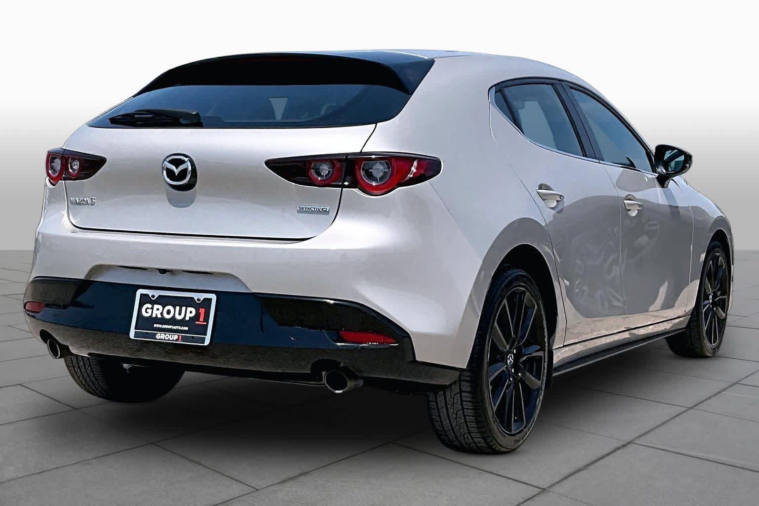 Used 2024 MAZDA MAZDA3 s FWD image 12