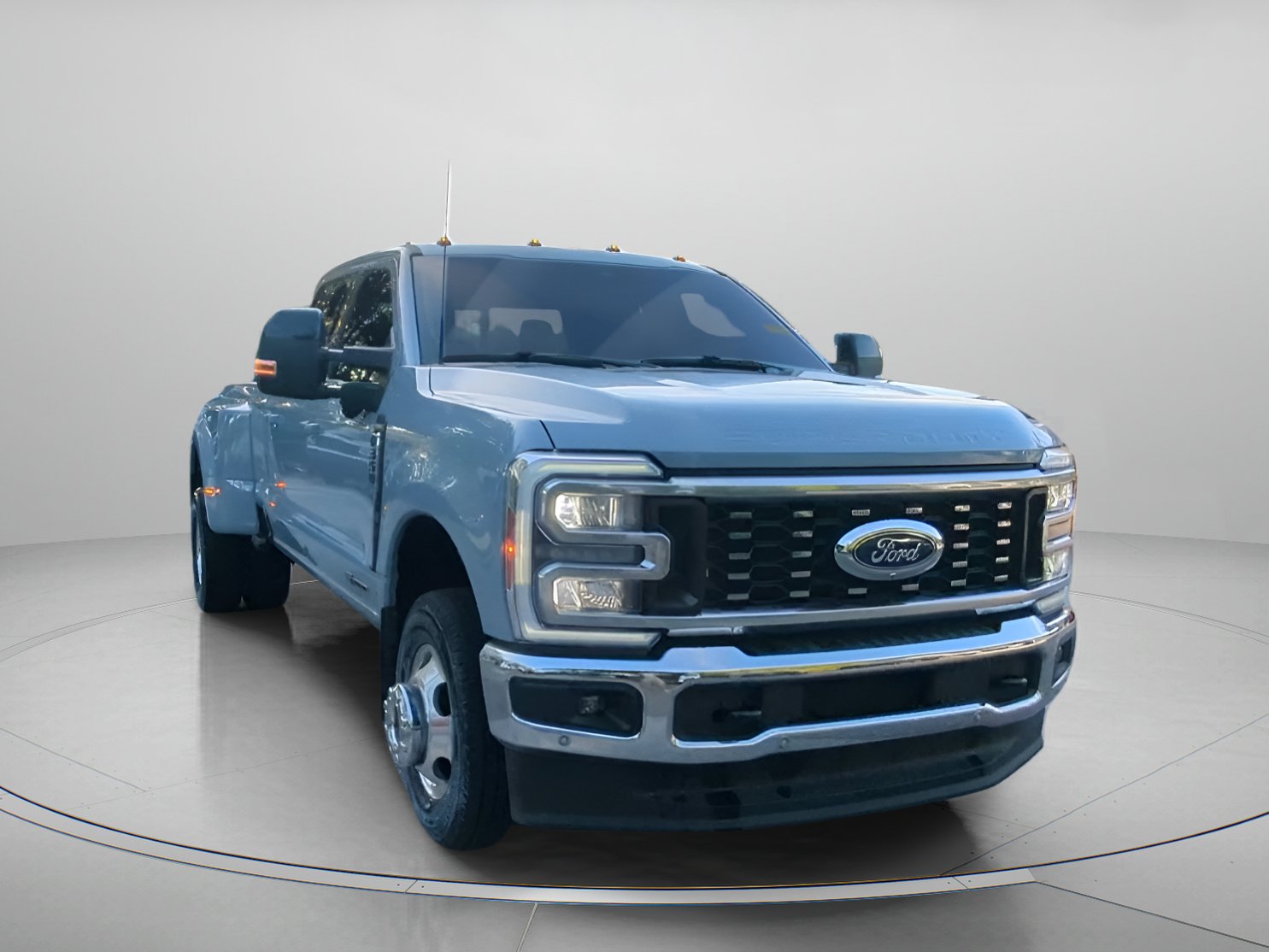Certified 2024 Ford F350 Lariat w/ Lariat Ultimate Package AWD/4WD image 2