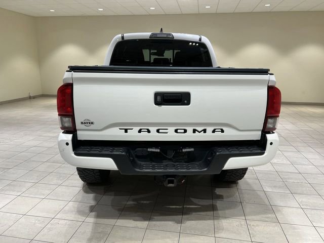 Used 2019 Toyota Tacoma TRD Sport w/ Technology Package AWD/4WD image 3