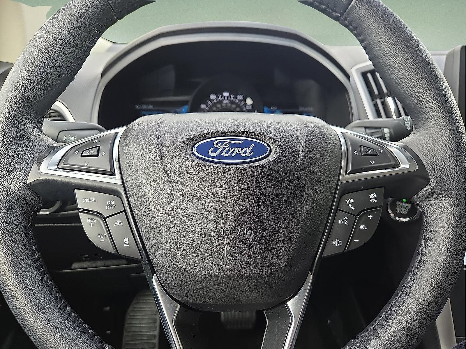 Certified 2023 Ford Edge SEL w/ Convenience Package AWD/4WD image 24