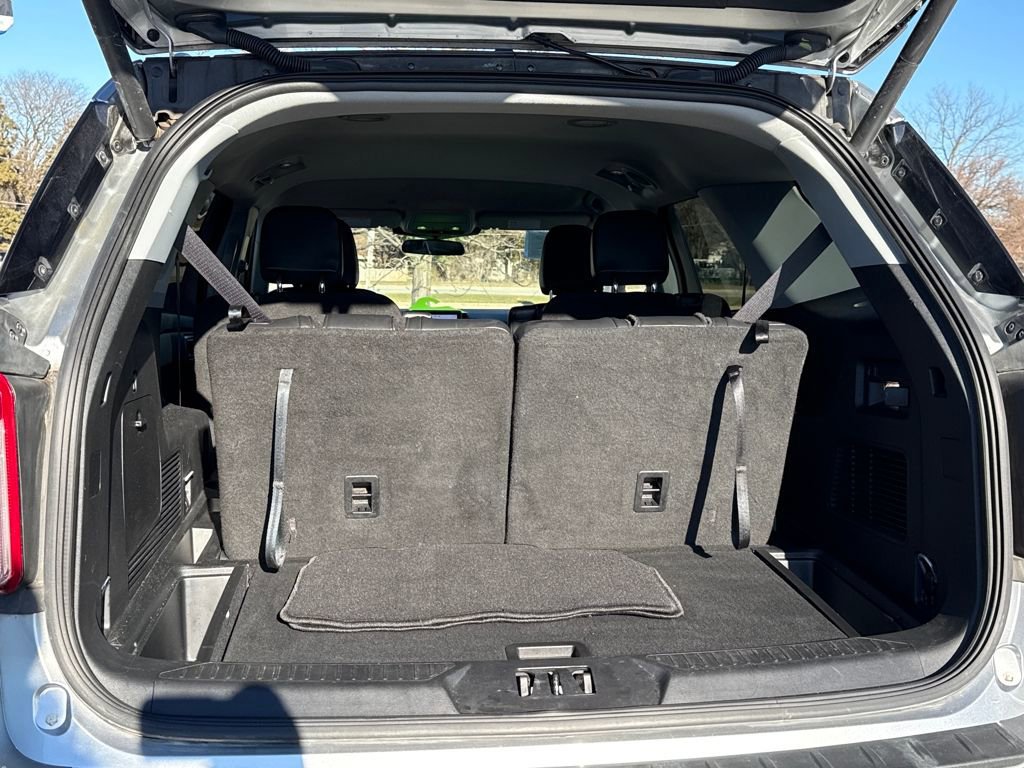 Certified 2023 Ford Explorer XLT w/ Equipment Group 202A image 8