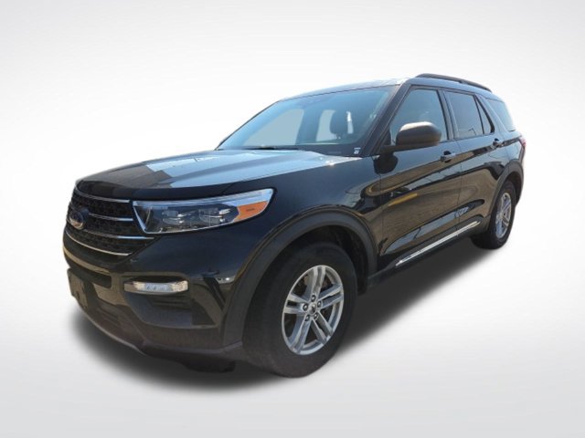 Certified 2024 Ford Explorer XLT w/ Equipment Group 202A RWD image 4