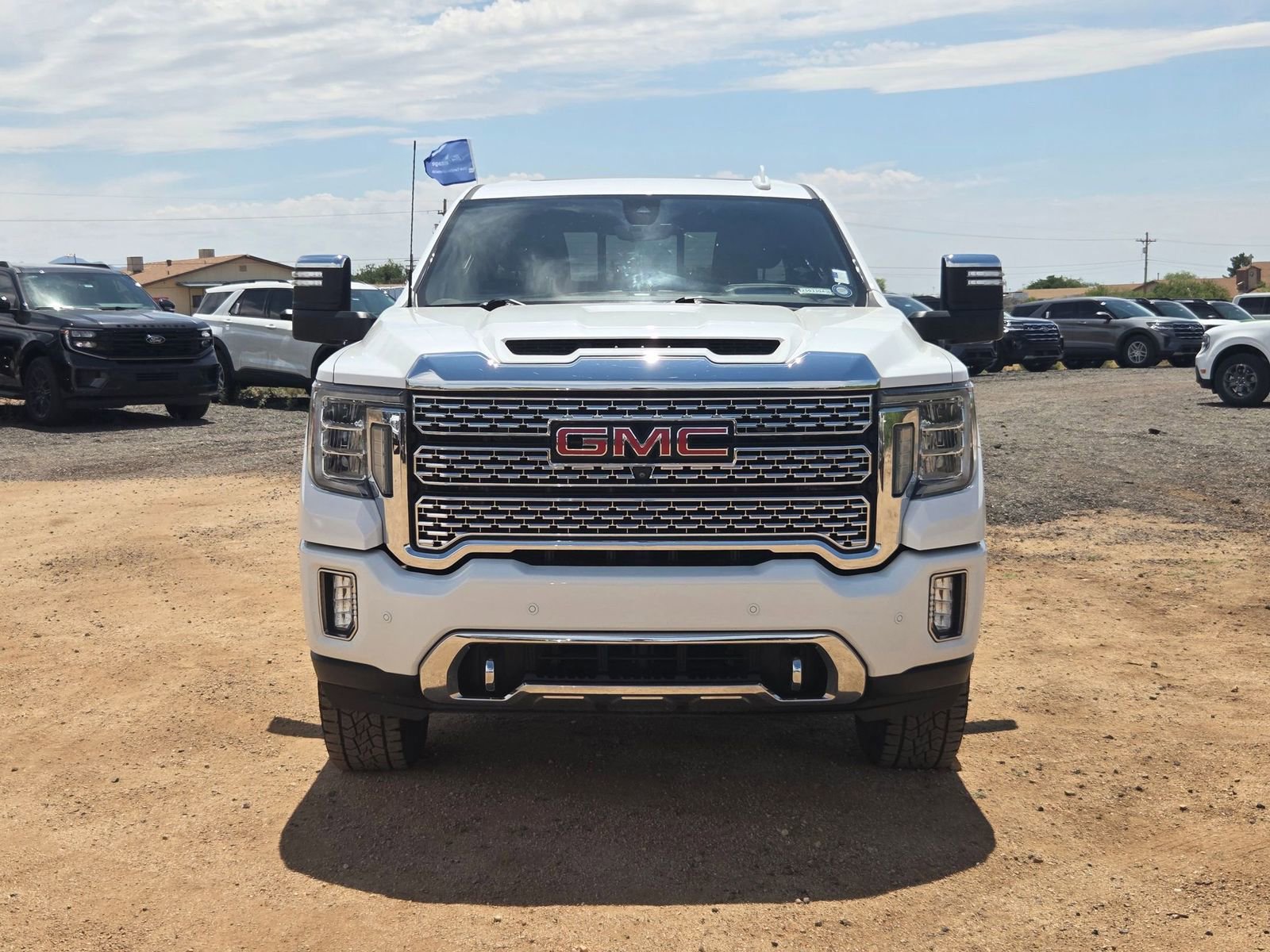 Used 2020 GMC Sierra 2500 Denali w/ Denali Ultimate Package AWD/4WD image 2