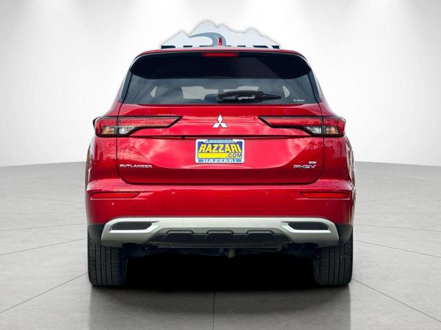 Used 2023 Mitsubishi Outlander 4WD Plug-In Hybrid image 4
