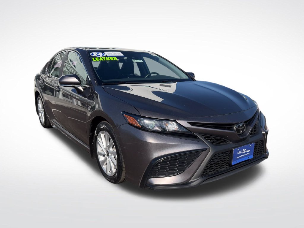 Used 2024 Toyota Camry SE FWD image 5