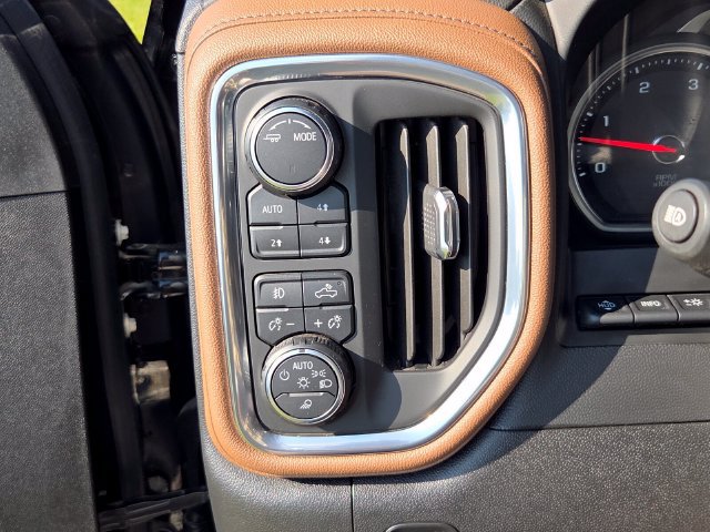 Used 2020 Chevrolet Silverado 2500 High Country w/ Z71 Off-Road Package AWD/4WD image 26
