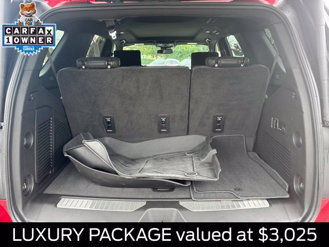 Used 2023 Chevrolet Tahoe RST w/ Luxury Package AWD/4WD image 3