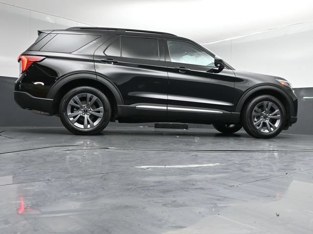 Certified 2025 Ford Explorer Active w/ Active Comfort Package AWD/4WD image 45