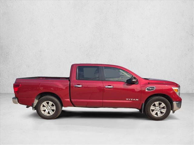 Used 2017 Nissan Titan SV RWD image 4