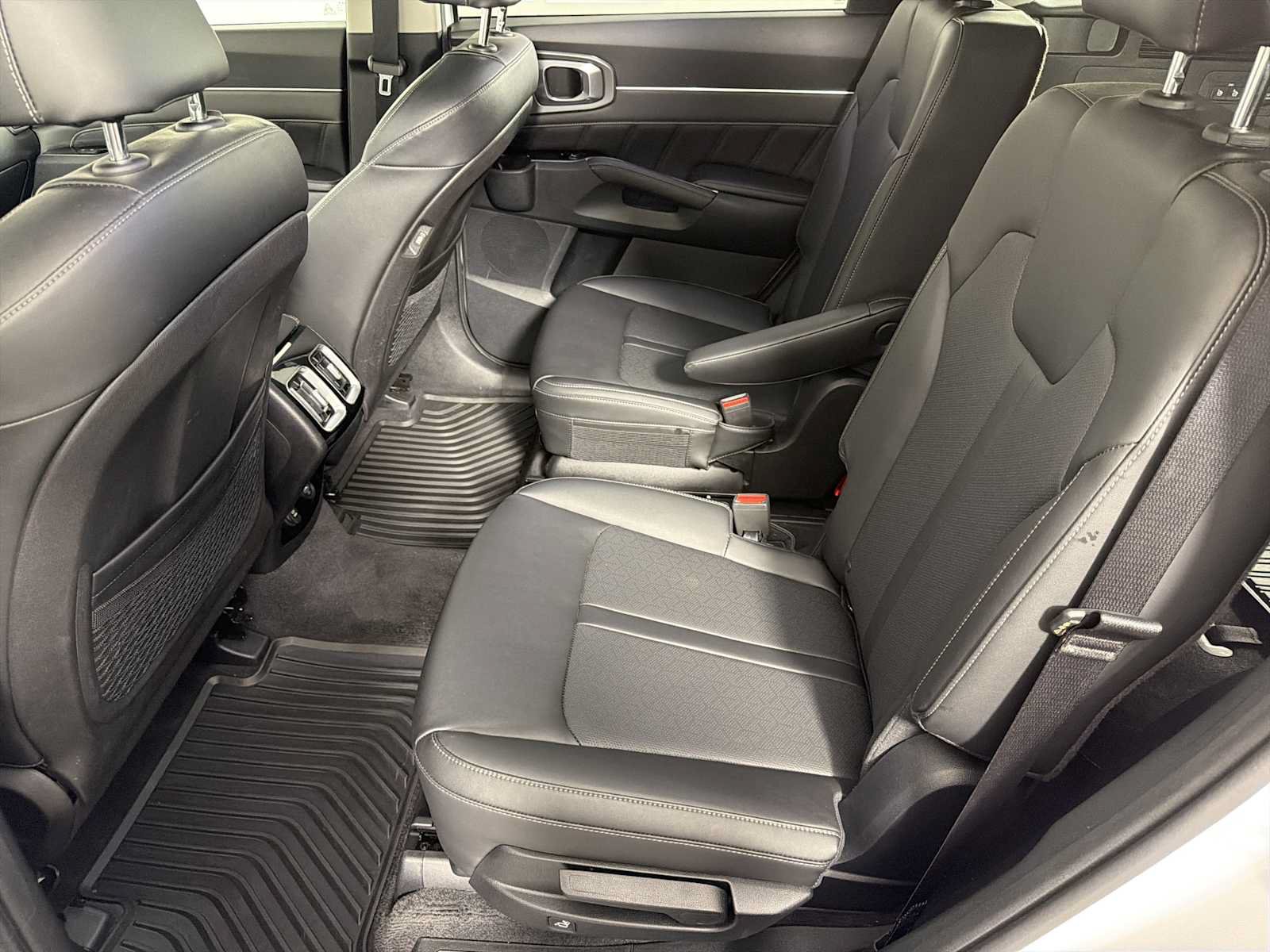 Used 2022 Kia Sorento SX FWD image 20