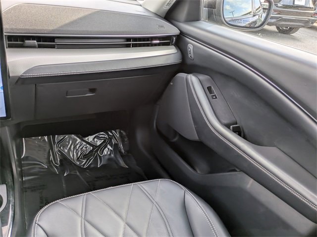 Certified 2021 Ford Mustang Mach-E Select image 17