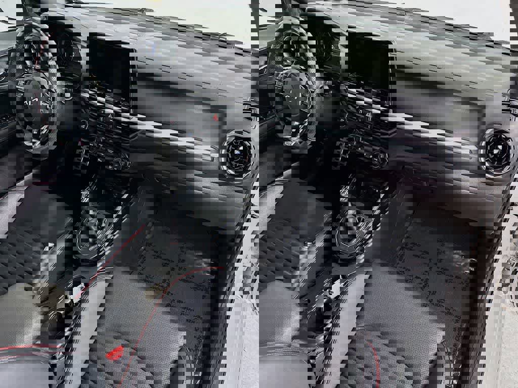 Used 2023 Kia Forte GT image 34