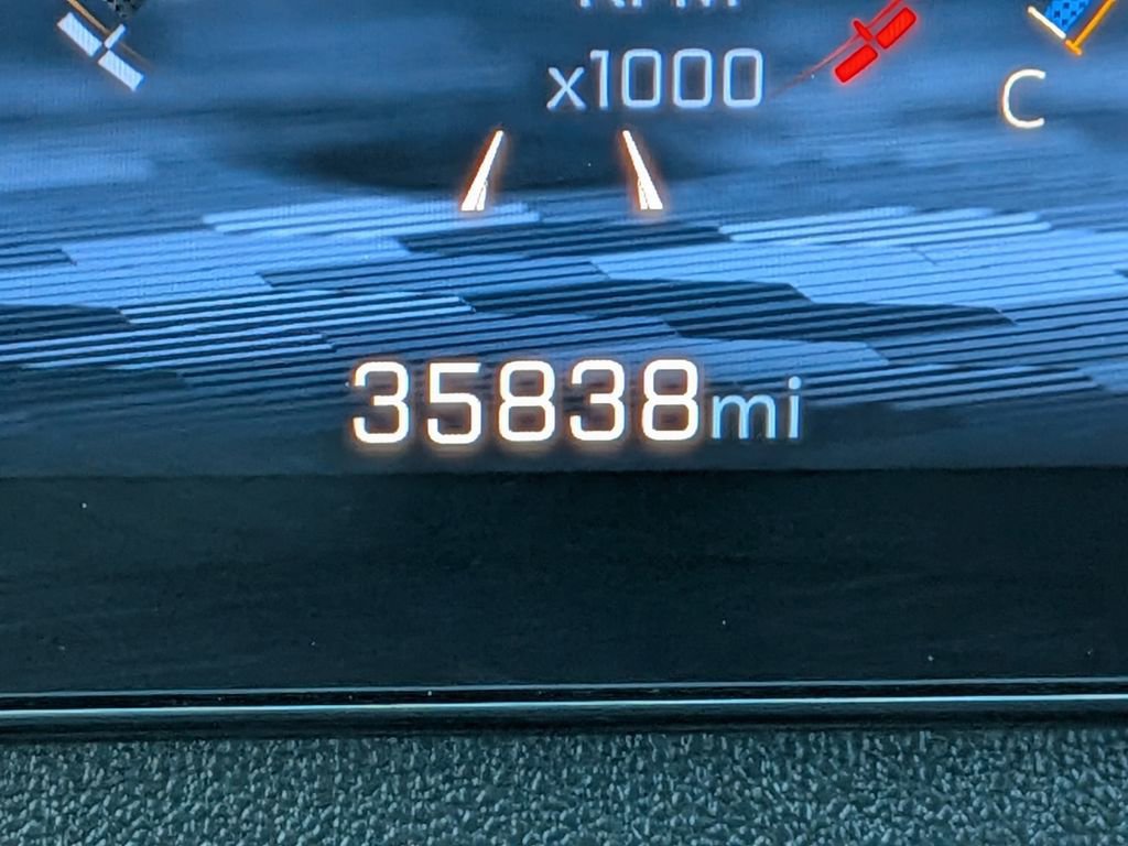 Used 2024 Chevrolet Traverse LT w/ LPO, Floor Liner Package image 29